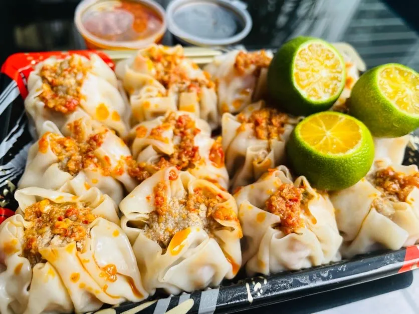 Homemade siomai ni Jane na may kalamansi at sawsawan